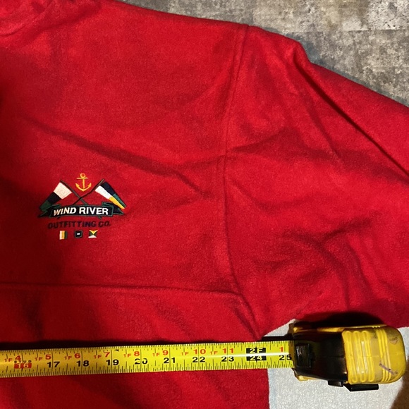 Wind River Red Fleece - Picture 5 of 8